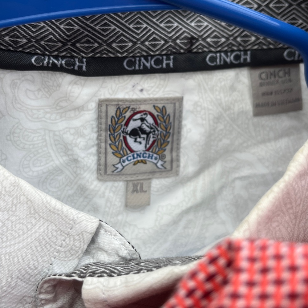 Cinch Red And White Patterned Button Down Shirts - image 4